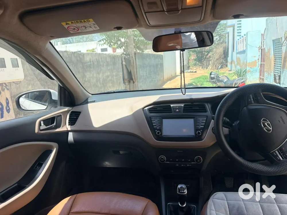 Hyundai I20 2018 Diesel Well Maintained Top Model Push Button Start