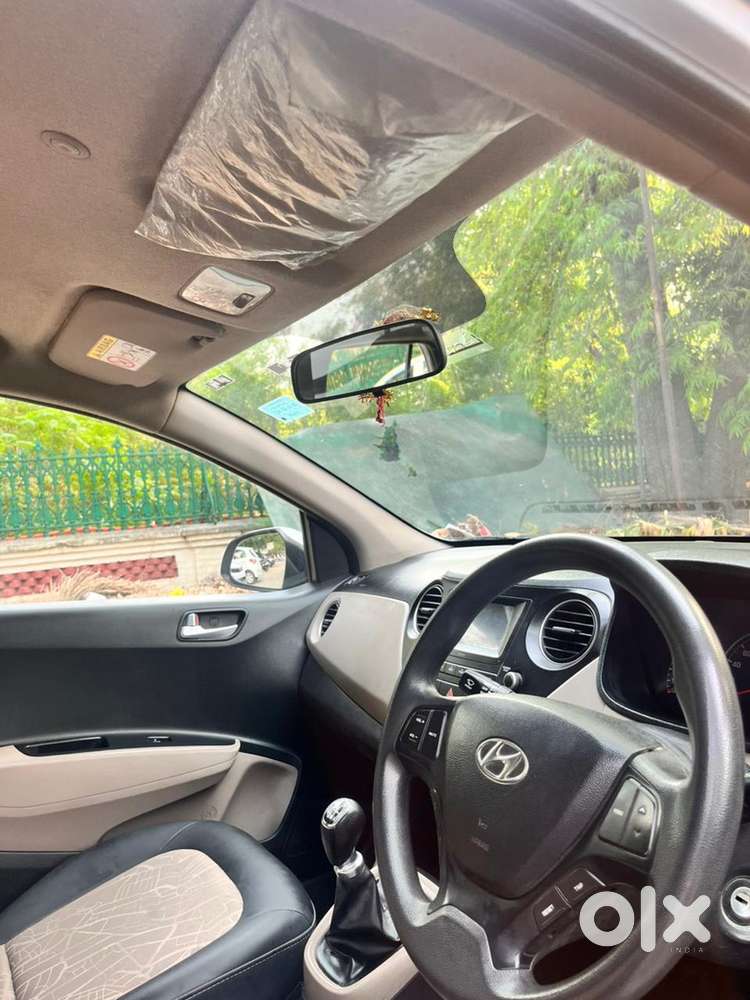 Hyundai Grand I10 Sportz 2017 Petrol
