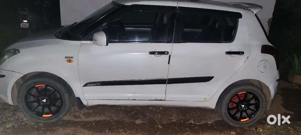 Maruti Suzuki Swift 2010 Diesel 220000 Km Driven