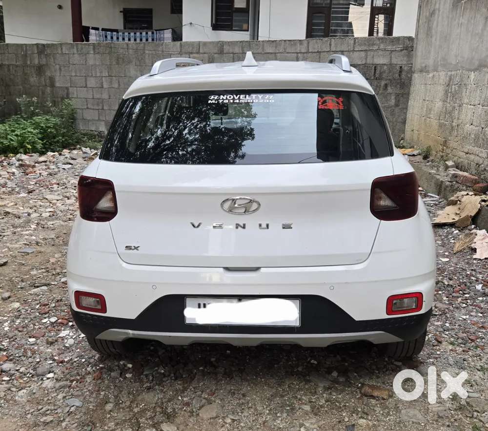 Hyundai Venue 2020 Diesel Well Maintained