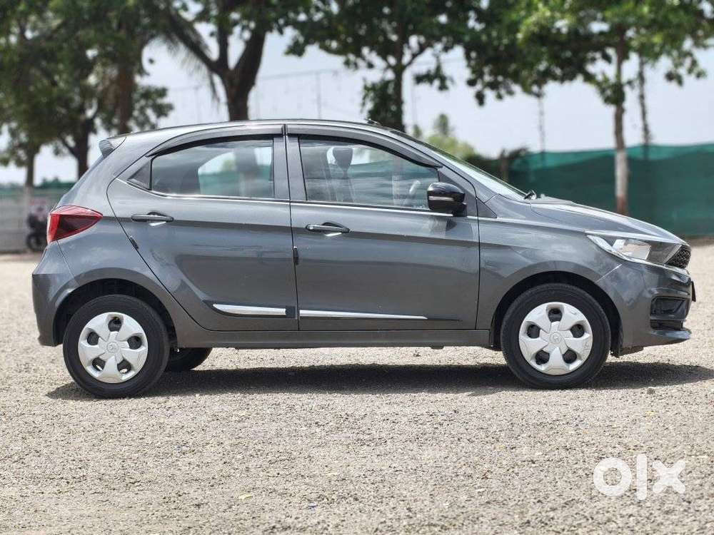 Tata Tiago 1.05 Revotorq Xt Option, 2022, Cng & Hybrids