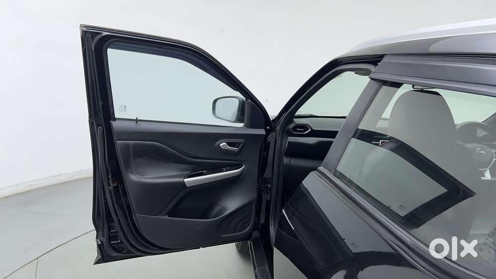 Nissan Magnite 1.0 Xv, 2021, Petrol