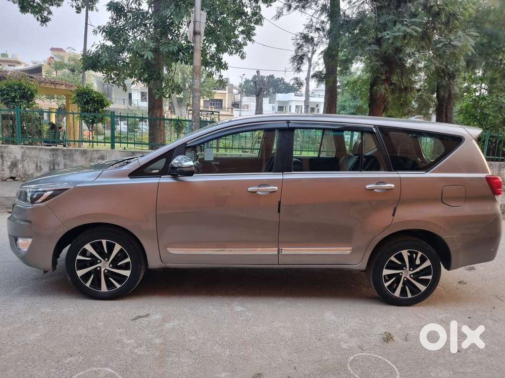 Toyota Innova Crysta 2.8 Z, 2023, Diesel