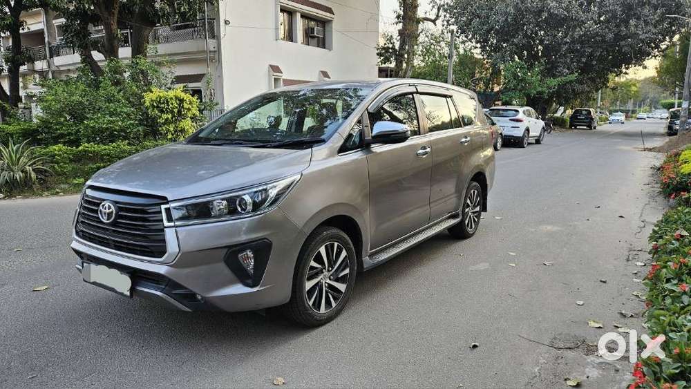 Toyota Innova Crysta [2020-ongoing] 2.4 Zx At 7 Str, 2022, Diesel