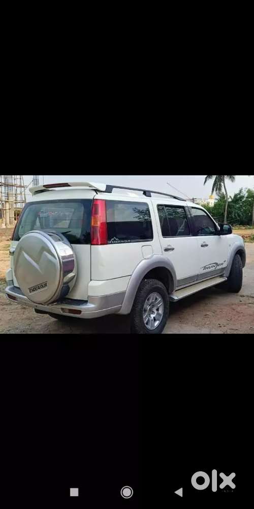 Ford Endeavour Showroom Mainted Vehicle Good Condition Very Less Drive