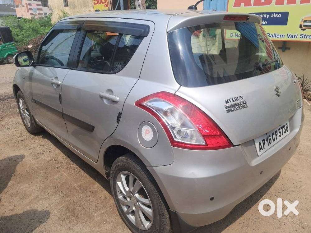 Maruti Suzuki Swift Vvt Zxi, 2013, Petrol