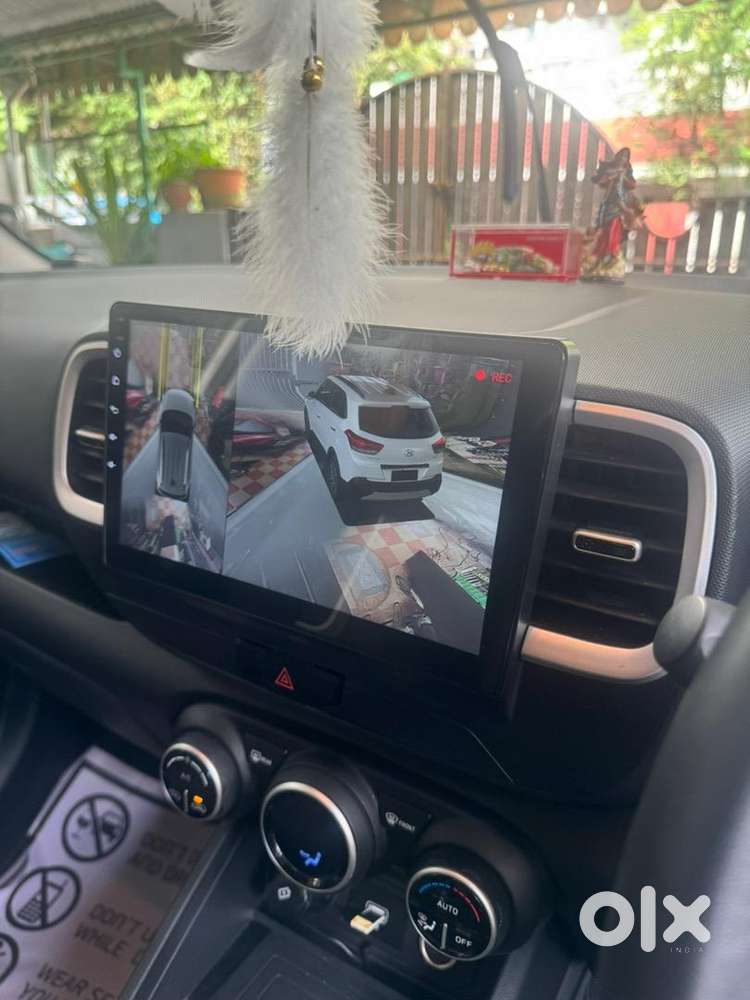 Hyundai Venue 2020 Petrol 16300 Km Driven