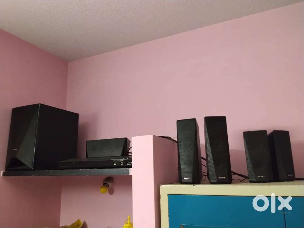 SONY DAV HBD-DZ350 5.1 Home theater
