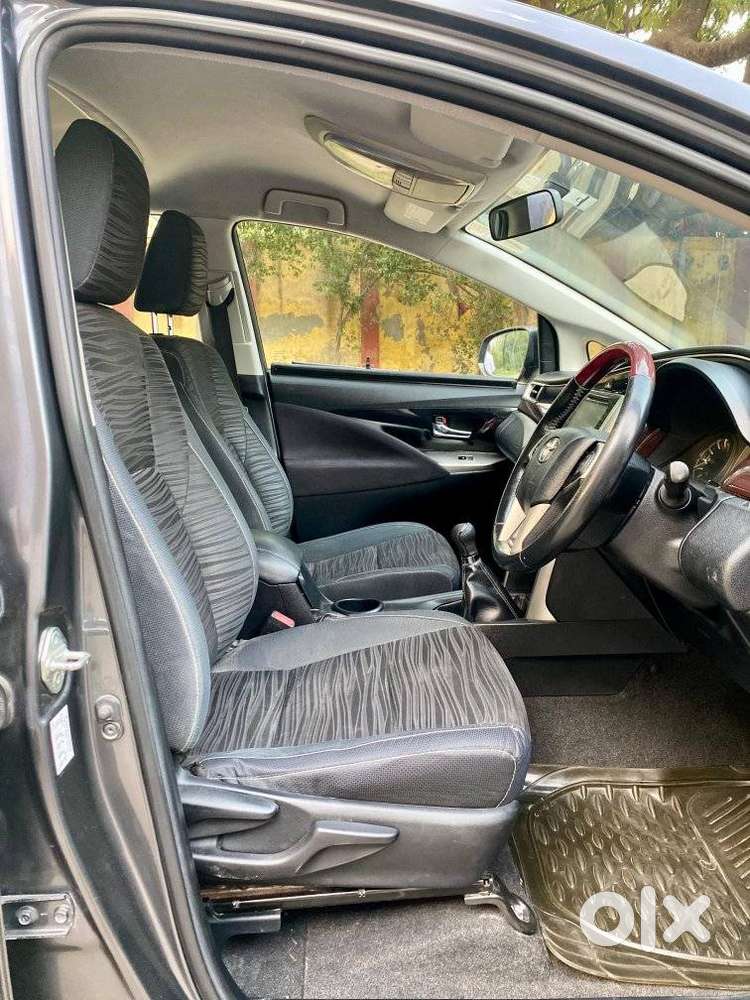 Toyota Innova Crysta 2.7 Vx Mt, 2016, Petrol