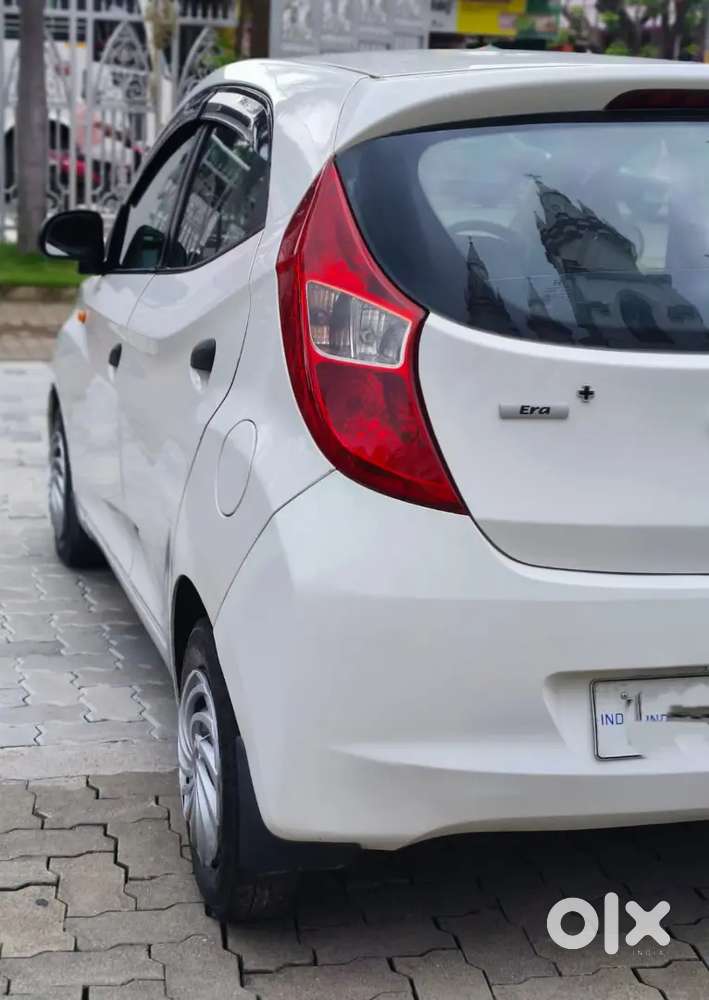 2016 Eon Era+ Petrol Manual
