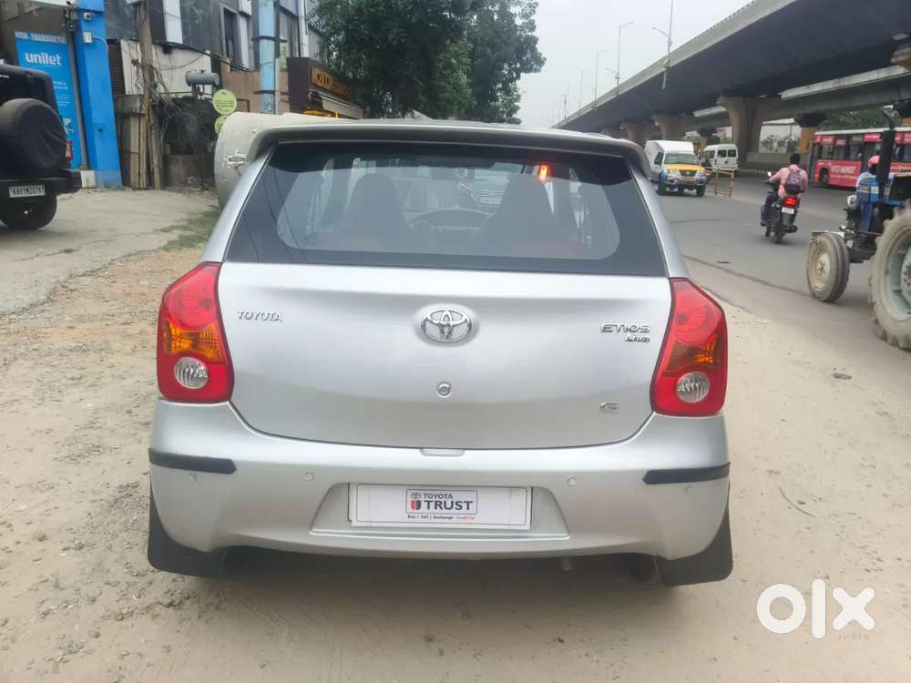 Toyota Etios Liva 1.2 G, 2012, Petrol