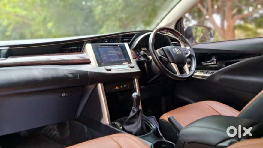 Toyota Innova Crysta 2.4 V 8 Str, 2018, Diesel