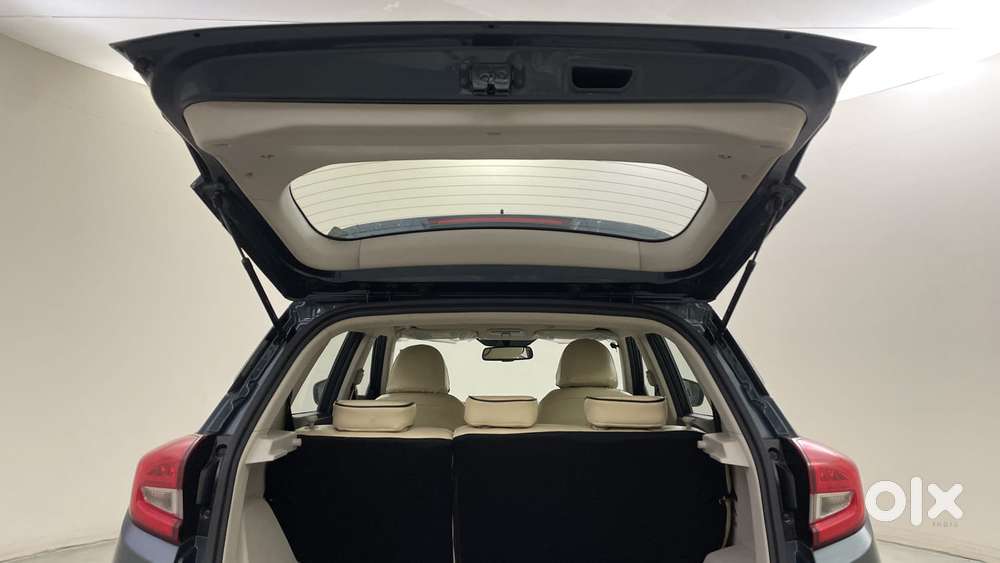 Mahindra Xuv300 W8 Option, 2021, Petrol