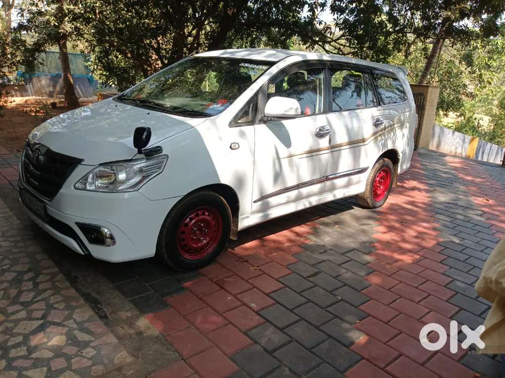 Toyota Innova 2011 Diesel Well Maintained