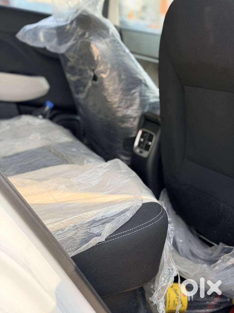 Hyundai Venue 1.2 S (o), 2025, Petrol