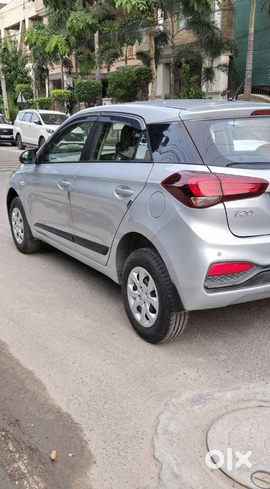 Hyundai I20 Magna 1.2 Vtvt, 2020, Petrol
