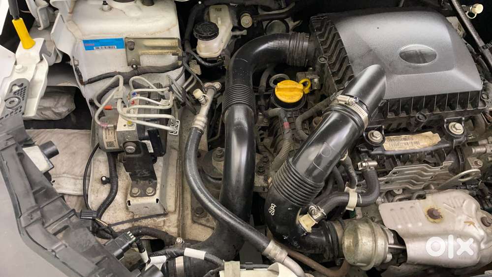 Tata Nexon Pure (s) 1.2 Petrol 6amt, 2024, Petrol