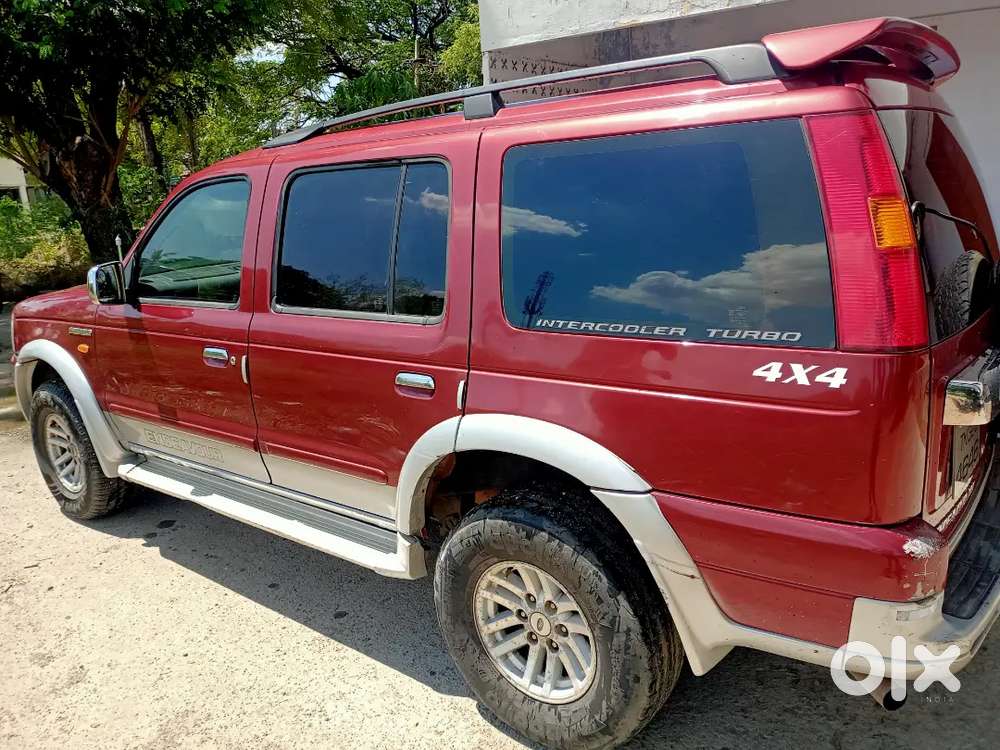 Ford Endeavour 2005 Year