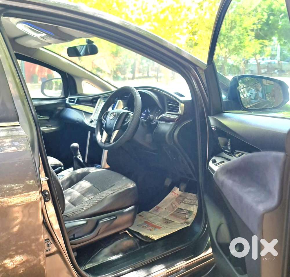 Toyota Innova Crysta 2.4 V 8 Str, 2017, Diesel