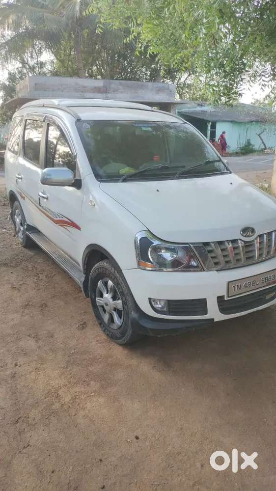 Mahindra Xylo 2015