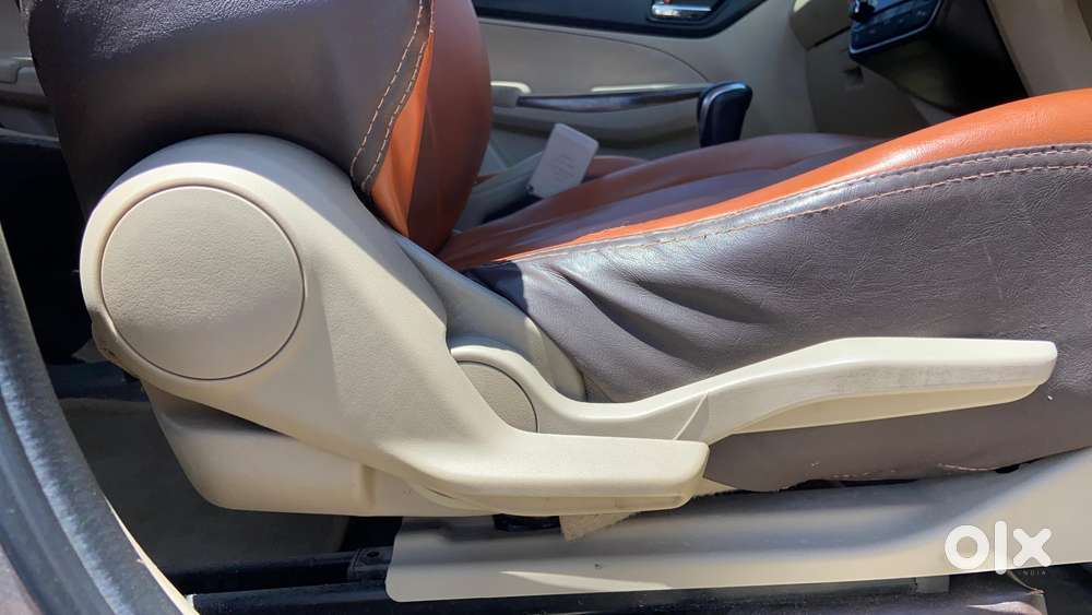 Maruti Suzuki Swift Dzire Amt Zxi, 2018, Petrol