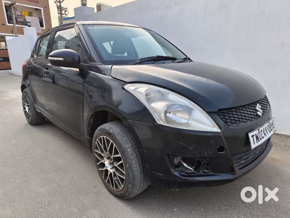 Maruti Suzuki Swift Vxi 1.2 Abs Bs-iv, 2012, Petrol