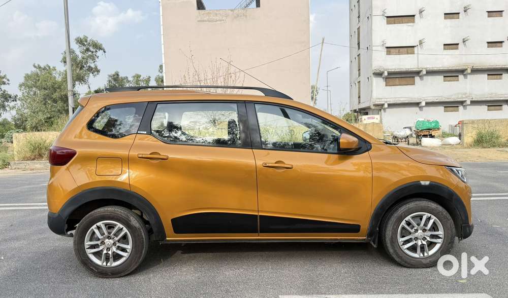Renault Triber Rxt, 2020, Petrol