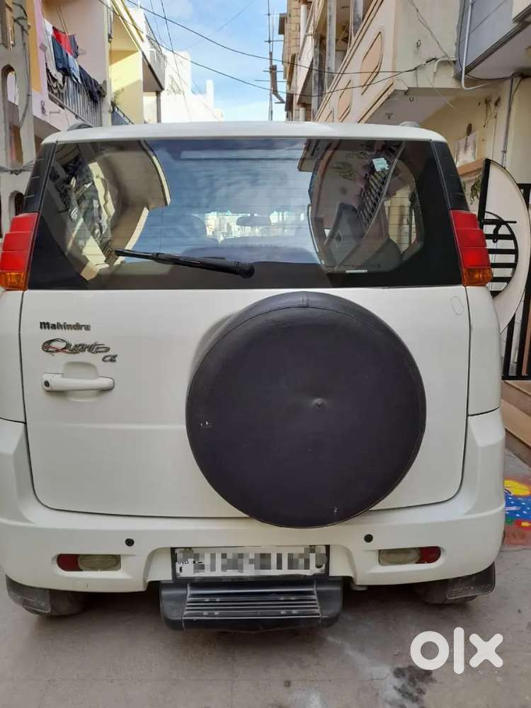 Mahindra Quanto C8 Top Model
