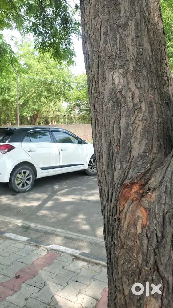 I 20 Sport 2015 Model Manual White Colour Clean Car