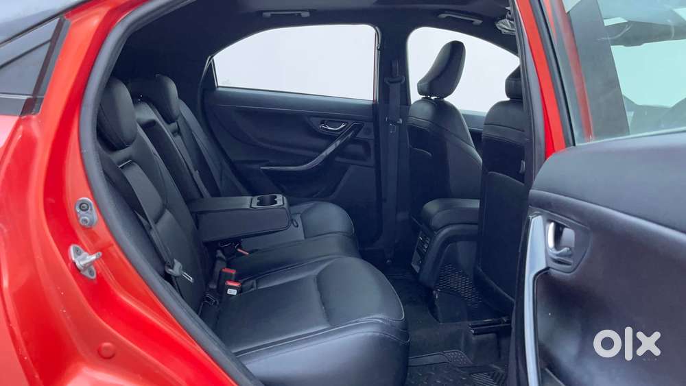 Tata Nexon Fearless Plus S 1.2 Revotron Petrol 6mt Dt, 2023, Petrol