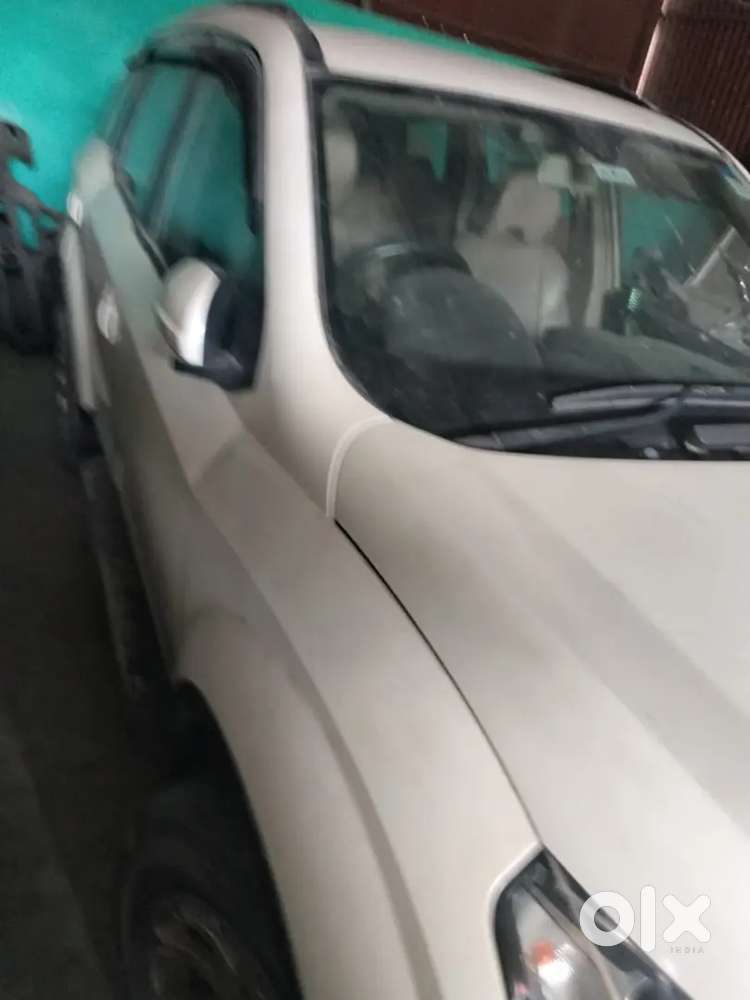 Mahindra Xuv500 2016 Diesel 68000 Km Driven