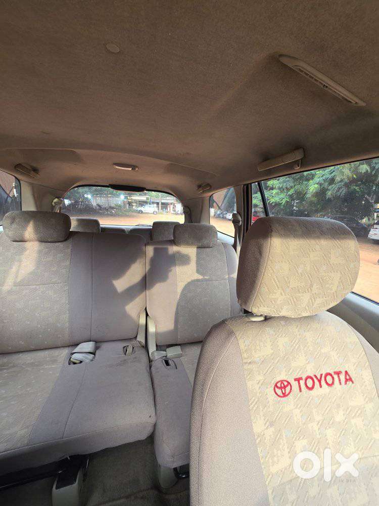 Toyota Innova 2.5 Vx 8 Str Bs-iii, 2006, Diesel