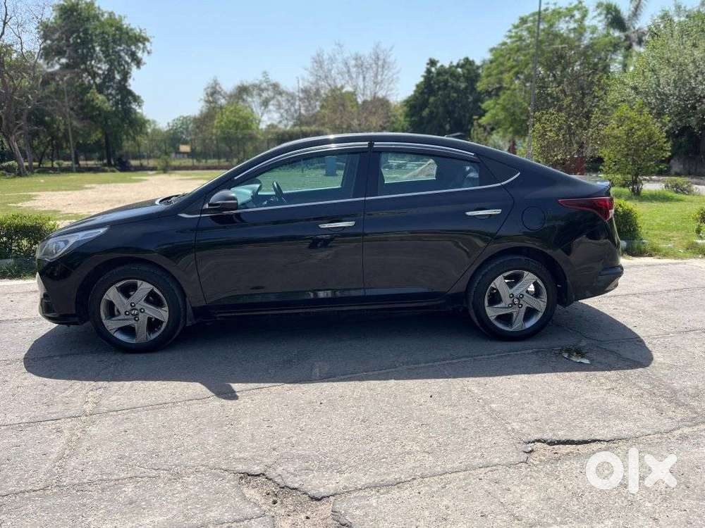 Hyundai Verna 1.5 Sx Petrol Mt, 2022, Petrol