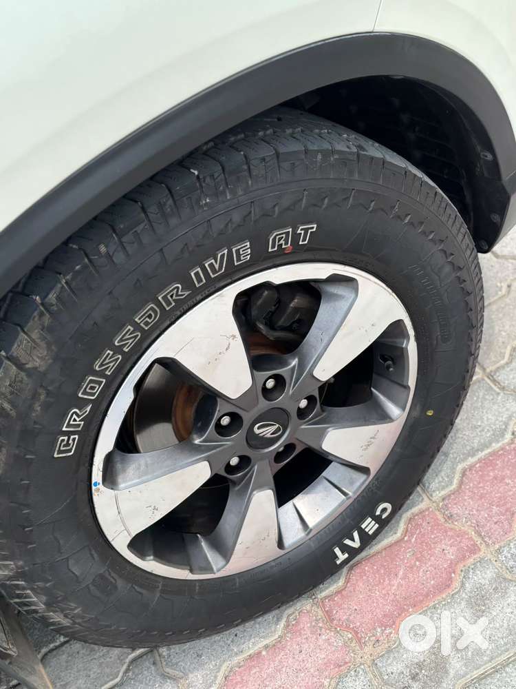 Mahindra Alturas G4 4wd At, 2020, Diesel