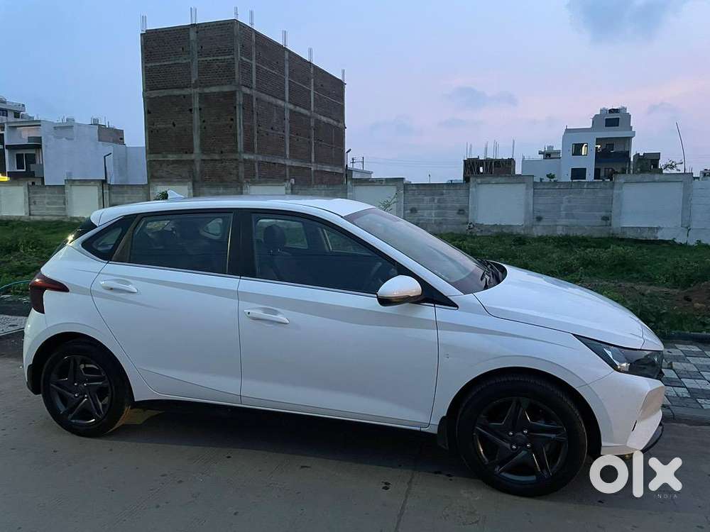 2023 Petrol Manual Car  36,500 Km  First Owner  Excellent Condition