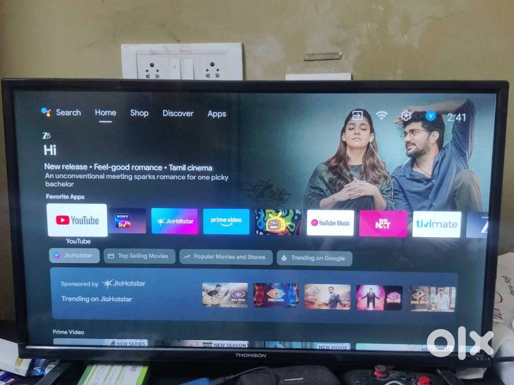 Thomson 32-inch Smart TV + MIVI 2.1 120W Home Theatre