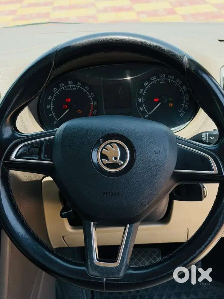 Skoda Rapid 2016 Diesel Well Maintained With New Tyre,valid Insurance.
