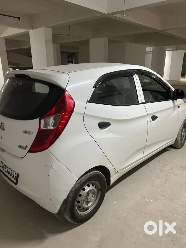 Very Less Driven Hyundai Eon 2014