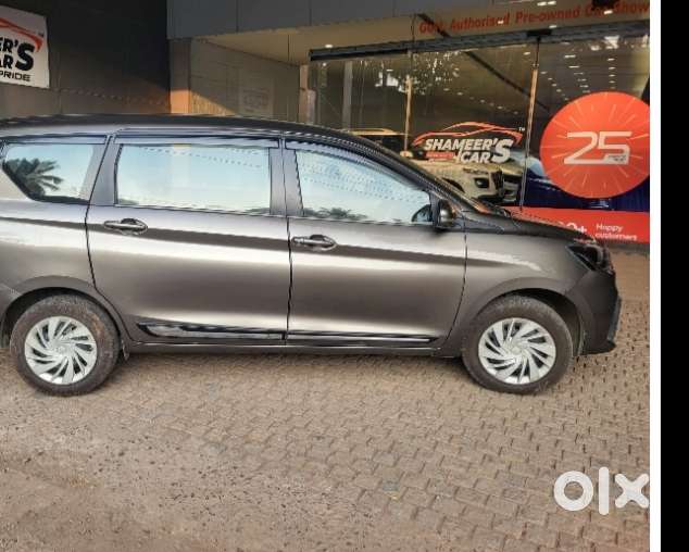 Maruti Suzuki Ertiga Vxi At Petrol, 2019, Petrol