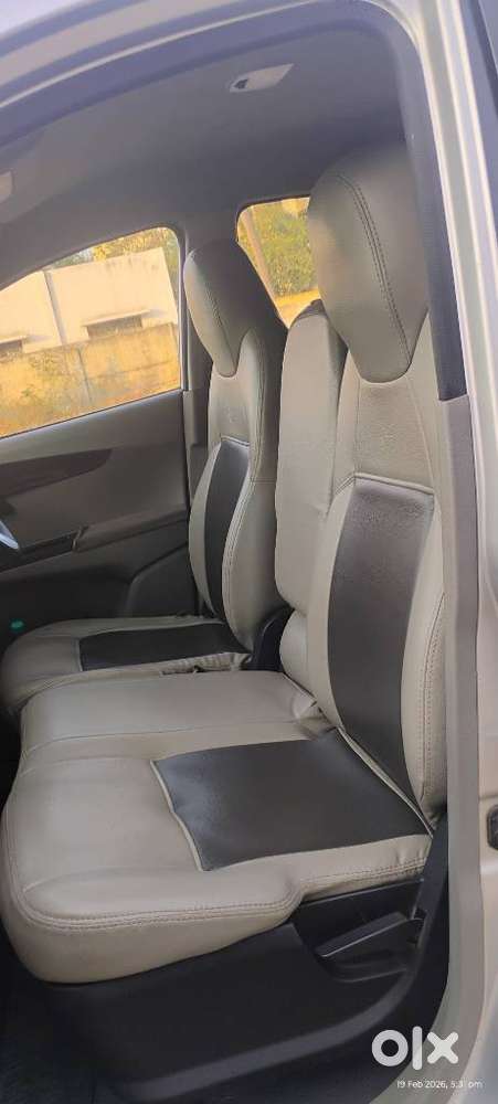 Mahindra Kuv 100 K8 5str, 2016, Diesel