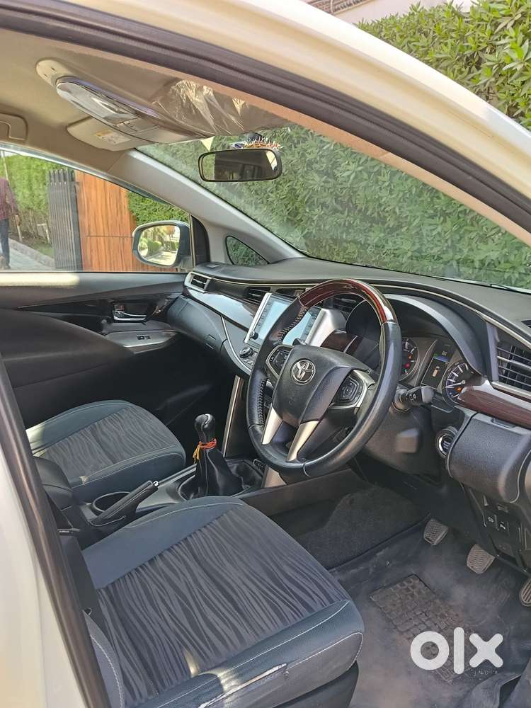 Toyota Innova Crysta 2.4 V 8 Str, 2022, Diesel