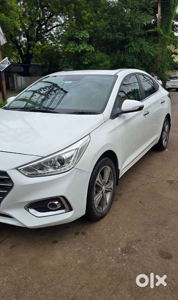 Hyundai Verna 1.6 Sx (o) Vtvt, 2019, Petrol