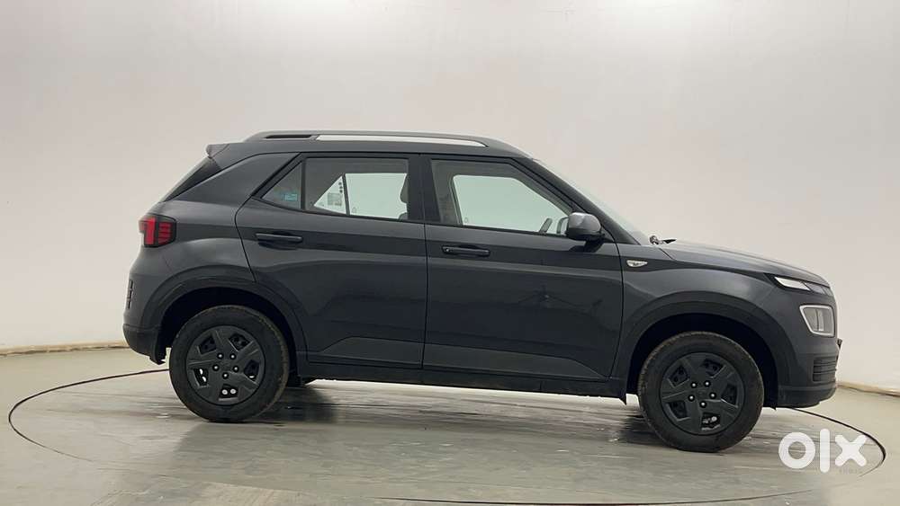 Hyundai Venue [2022-ongoing] 1.2 S, 2024, Petrol