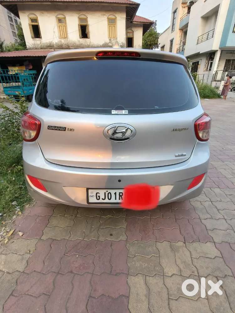 Hyundai Grand I10 2013 Petrol Variant