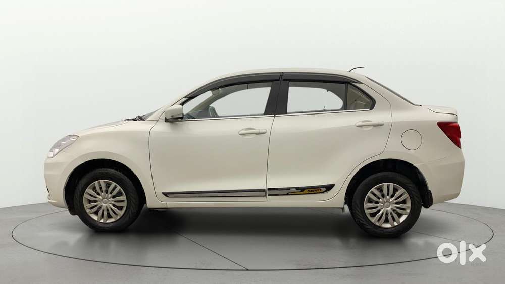 Maruti Suzuki Swift Dzire Amt Vxi, 2022, Petrol