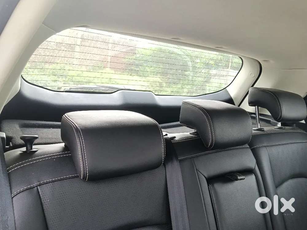 Mahindra Xuv 3xo Petrol 2025