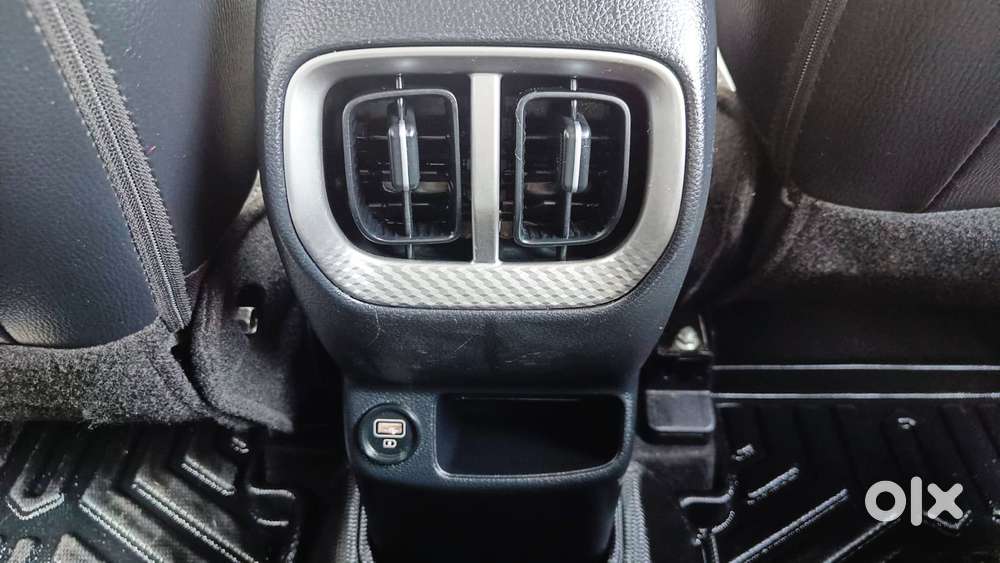 Kia Sonet Htx D, 2023, Petrol