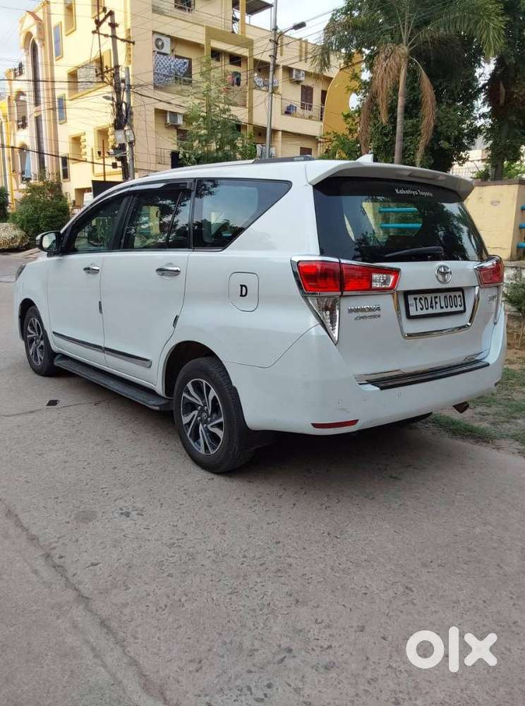 Toyota Innova Crysta 2.4 V 8 Str, 2023, Diesel