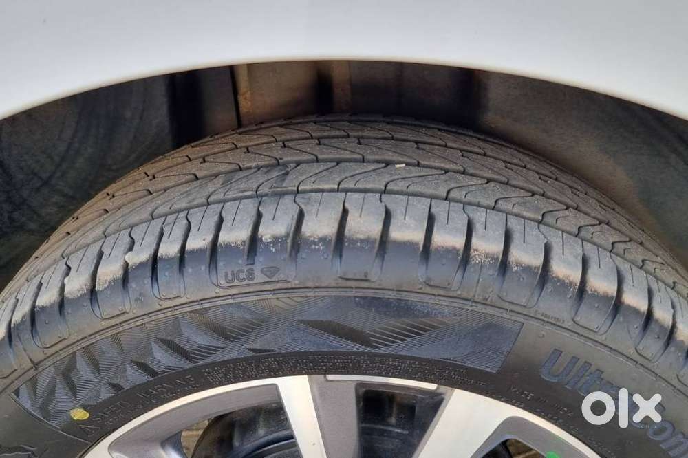 Skoda Slavia Style 1.0l Tsi At, 2022, Petrol