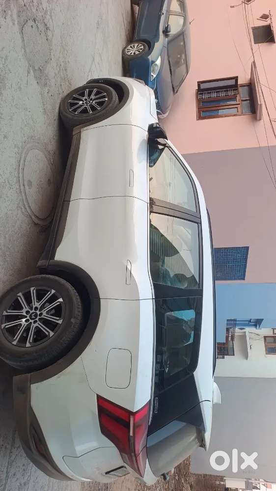 Xuv 7oo Branch New Condition.